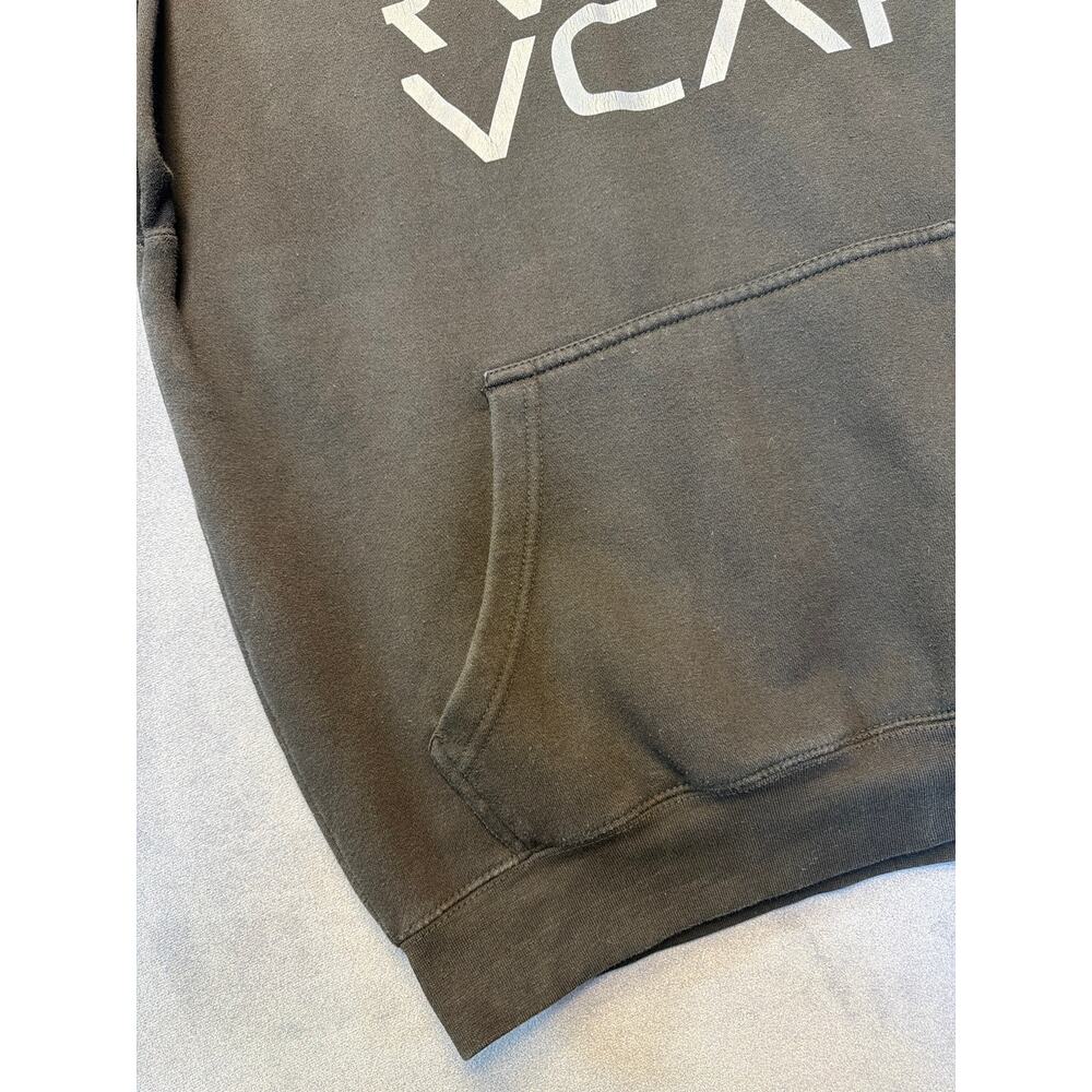 RVCA Hoodie Mens Medium Black Pullover Fleece Sweatshirt Graphic Logo Front - Picture 3 of 6